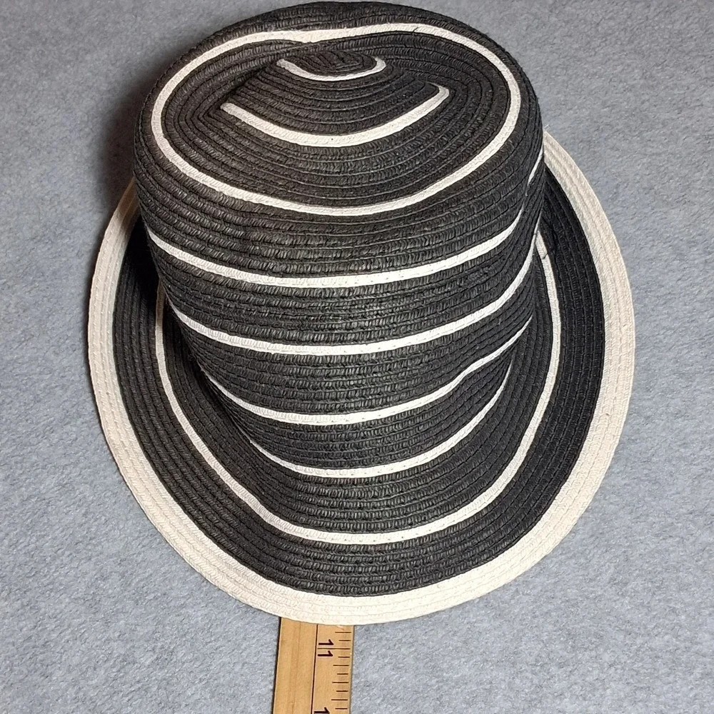 Juicy‎ Couture Black White Striped Straw Cloche Hat Blue Crown Pin YTRUH275 2012